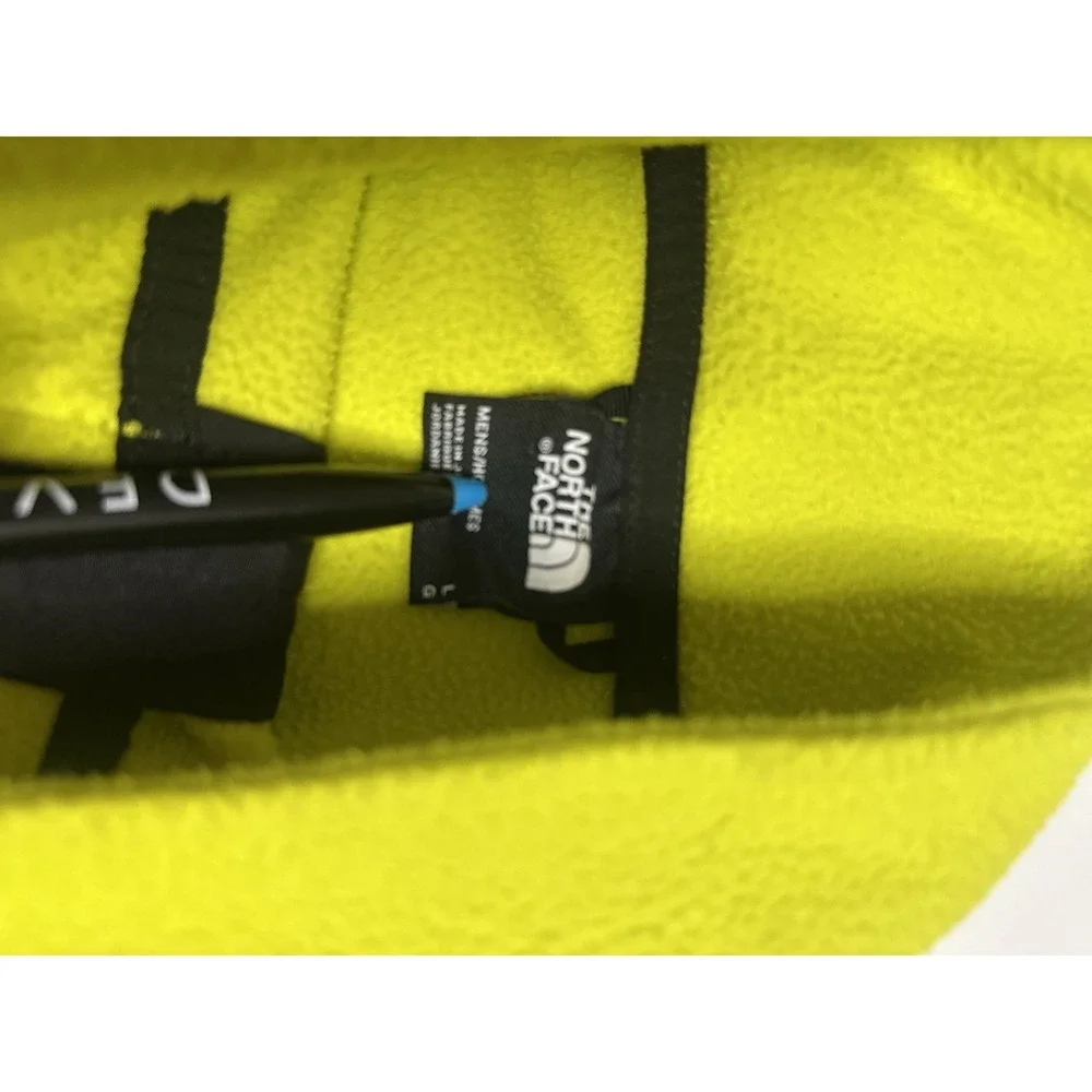 The North Face Men's L TKA Katka‎ Fleece 1/2 Zip Jacket. Sulpher Spring Green.